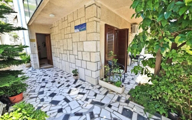 Dragi - Great Location & Comfortable - A2