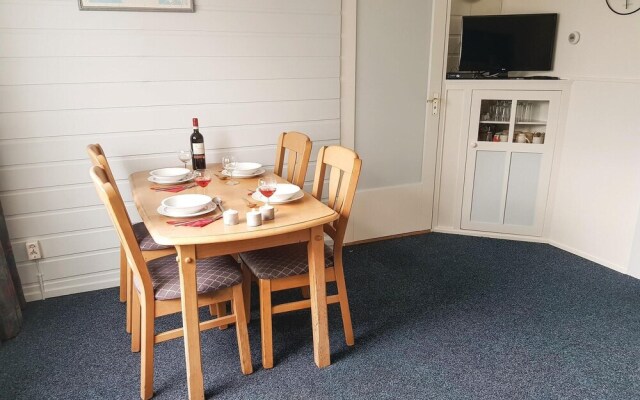 Nice Apartment in Hippolytushoef With 2 Bedrooms and Wifi