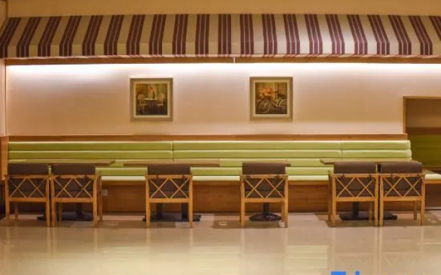 Tangland Hotel