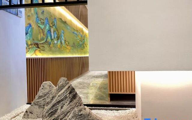 Kaifeng Wanxi Hotel (Qingming Shangheyuan Longting Branch)