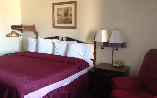 Travel Inn & Suites - Sikeston/Miner (i-55 Exit-67)