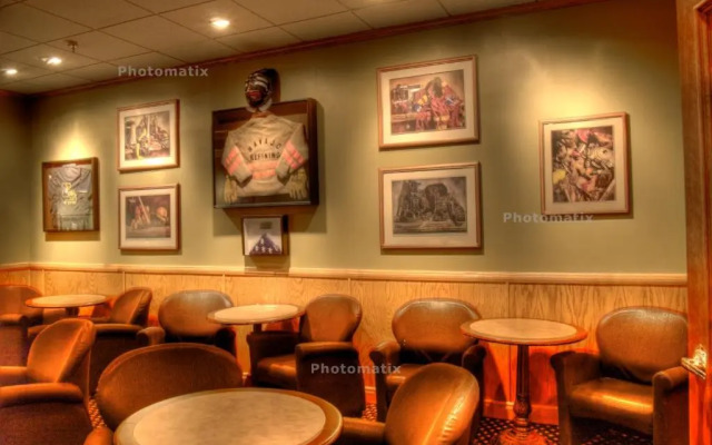 MCM Eleganté Hotel & Conference Center Beaumont