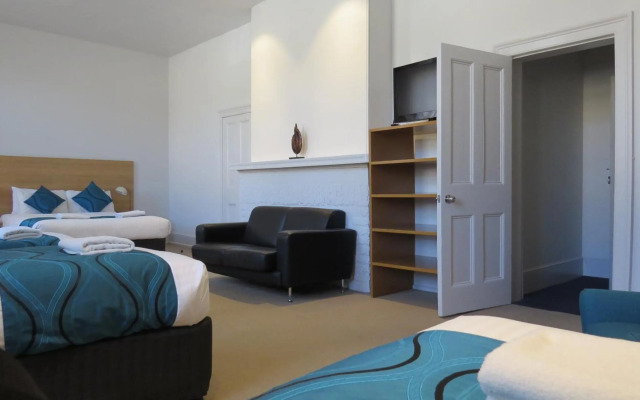 Customs House Hotel