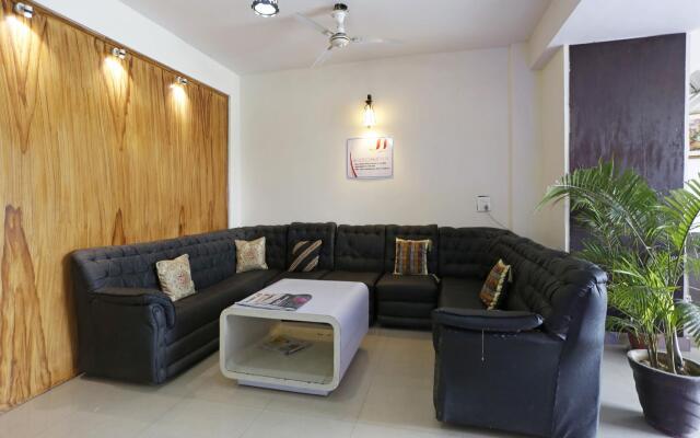 Collection O 3593 Rumaisa Residency
