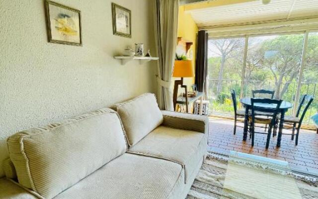 Bel appartement avec mezzanine, vue mer et piscine