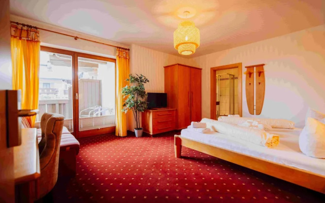 Hotel in the HEART