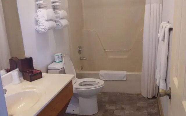 Timber Pointe Resort