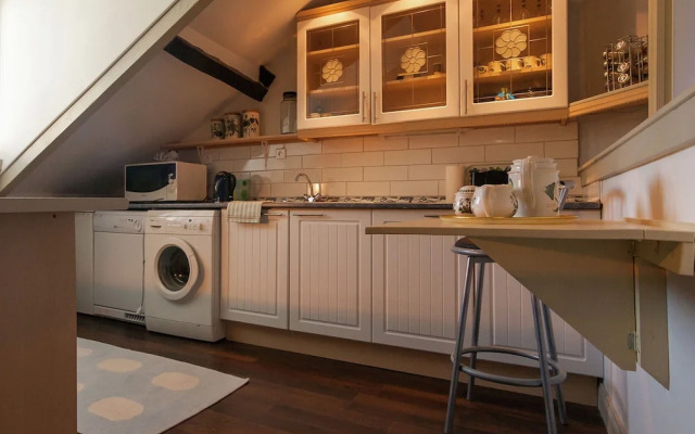 Elegant House With Heated Pool and Sauna