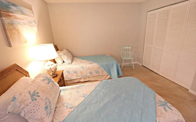 Ocean Village Club J16