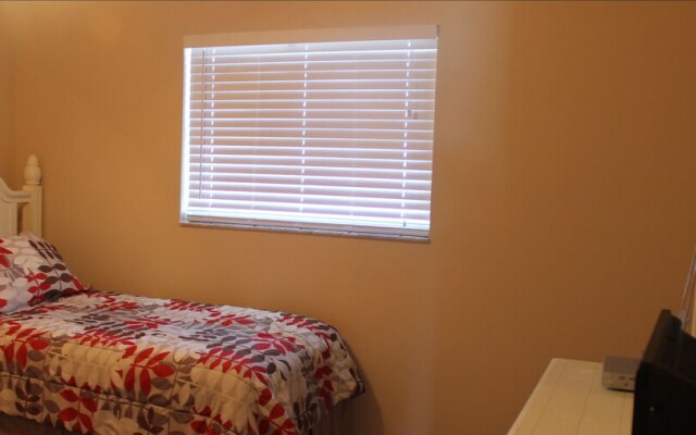 Sea Breeze 303 Apartment