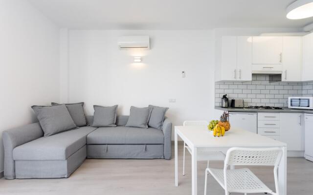 Home2Book Sea Front Las Teresitas Beach 5