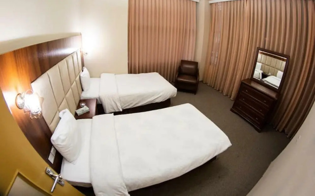 Pilot Apart Hotel