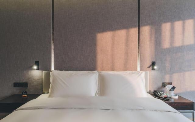 Atour Hotel (Chaozhou Ancient City People's Square)