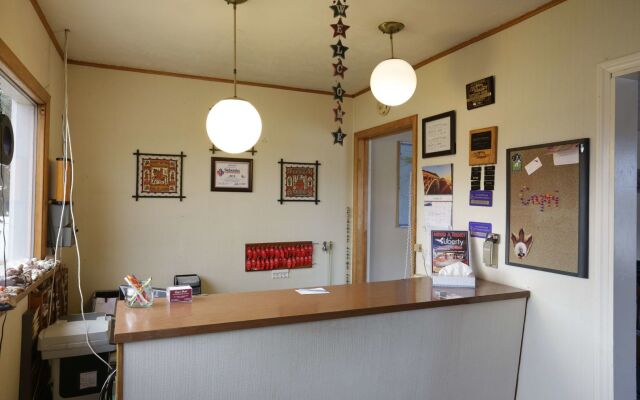 Capri Motel