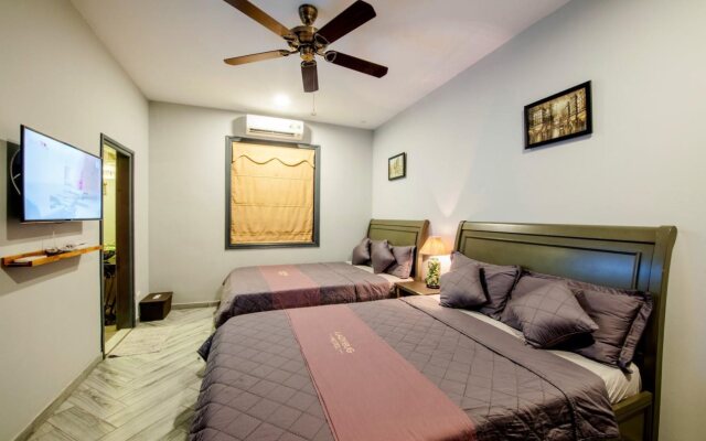 Ladybug Boutique Villa