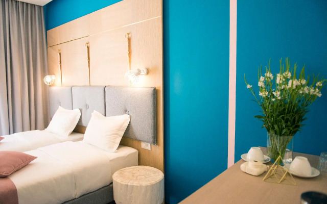 City Nest Modern & Cozy Suites