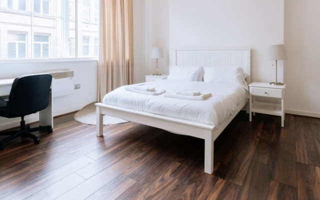 Bright 2BD Flat in Manchester
