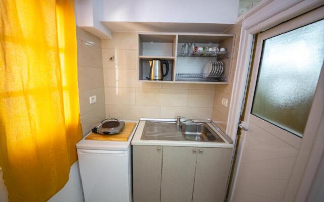 Himara Apartments