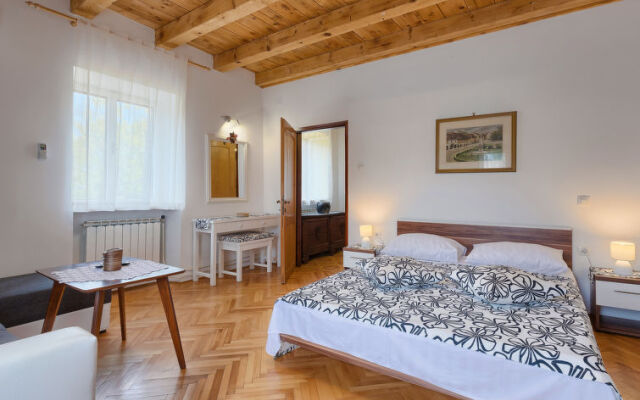 Holiday Home Crispo