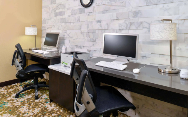 Best Western Long Beach Inn