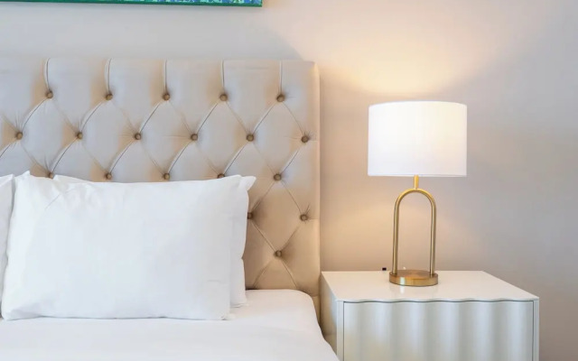 Czechin -Stylish 1BR in Elite Residences