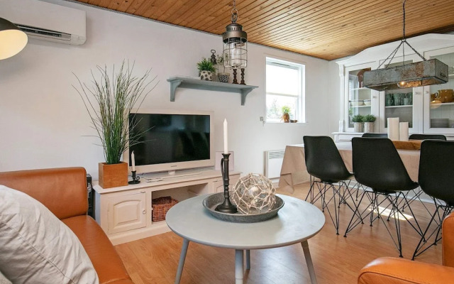 6 Person Holiday Home in Sæby