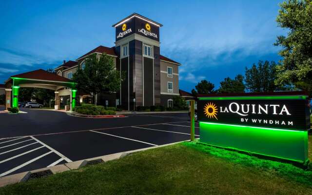 La Quinta Inn & Suites by Wyndham Lubbock North