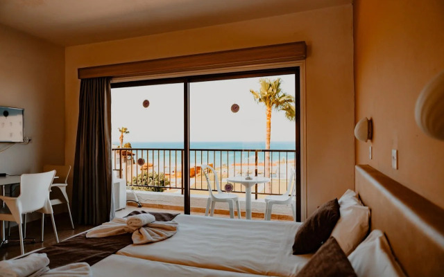 Penelope Beach Hotel Apts