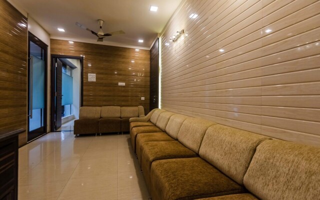 OYO 6371 Hotel Abrol