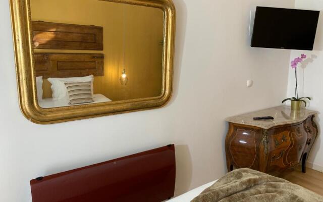 Old Town Lx Suites
