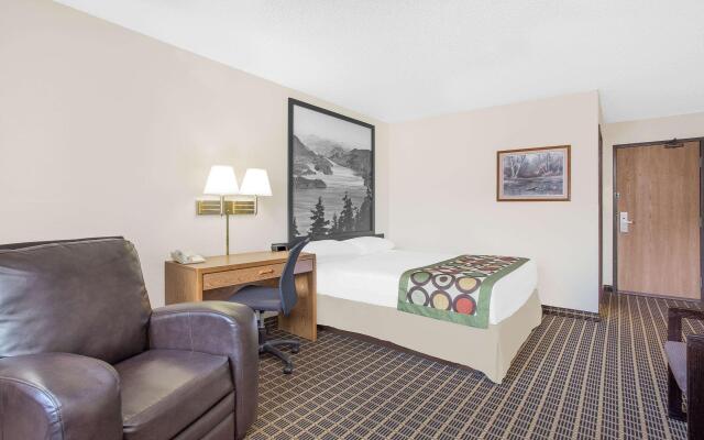 Baranof Lodge