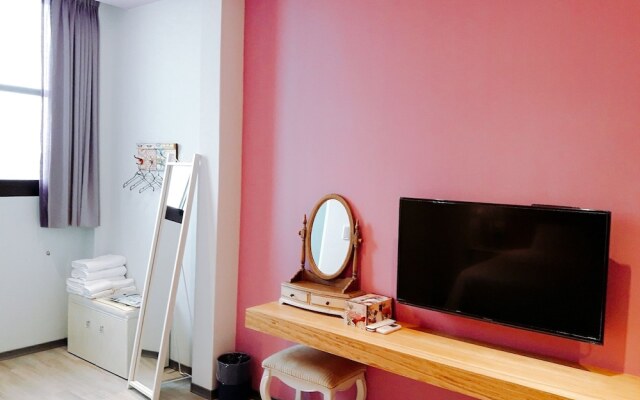 TK Happiness 168 B&B