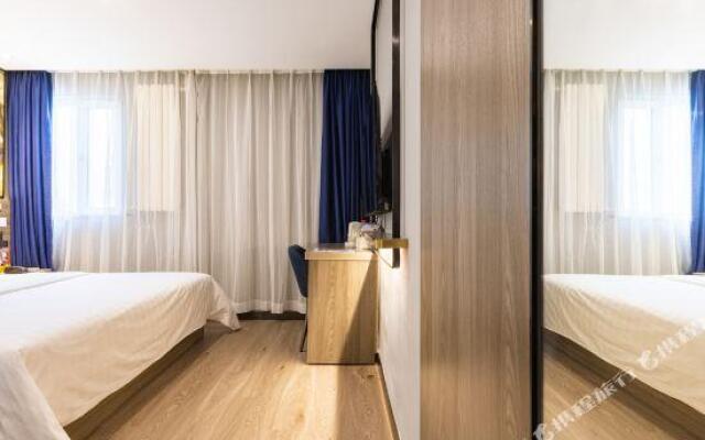 7 Days Inn (Beijing Fengtai Science Park)