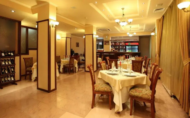 Contessa Hotel
