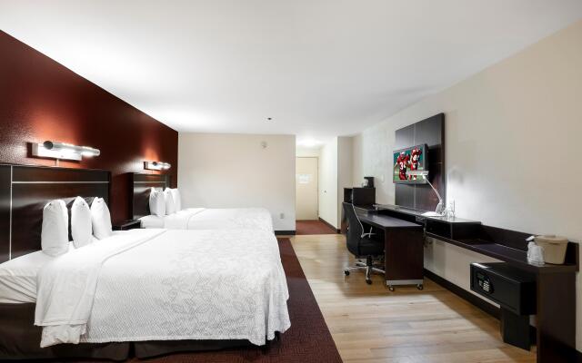 Red Roof Inn PLUS+ Columbus Downtown-Convention Center