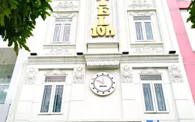 10h Hotel