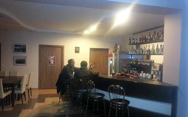 Pensjonat Lew Jaskiniowy