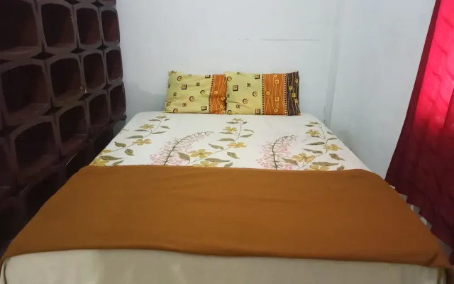 OYO Life 91339 Pondok Kost Aulia Syariah