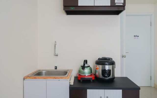 Comfortable 2BR Apartment at Green Pramuka near Mall