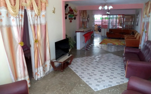 Villa Familia Aleida