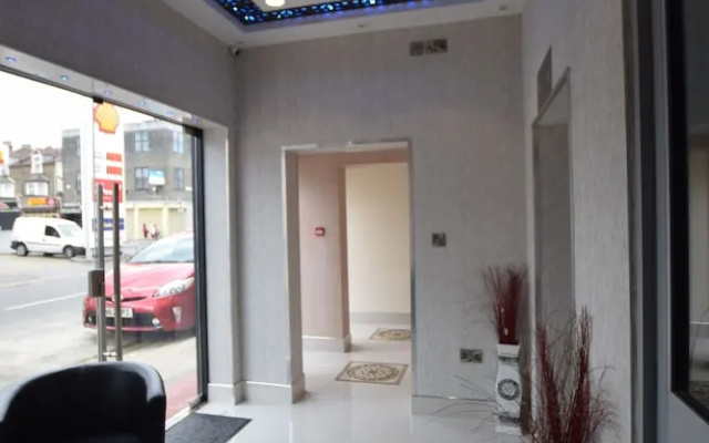 PremierLux Serviced Apartments