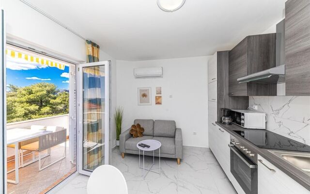 Bozo - 100m to the sea - A4