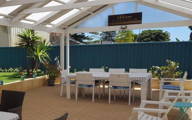 Palm Beach Guest House