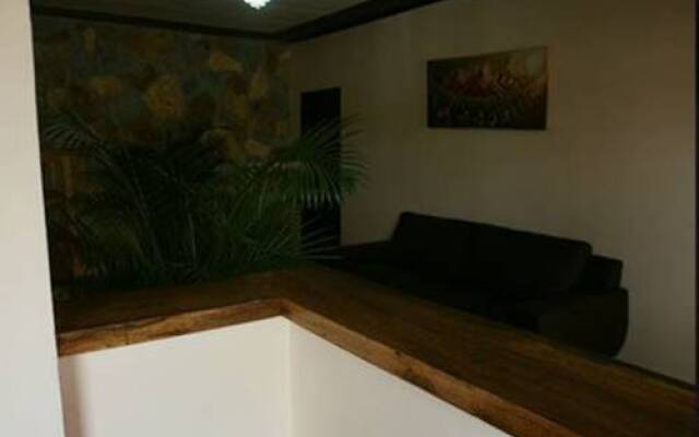 Omanye Lodge