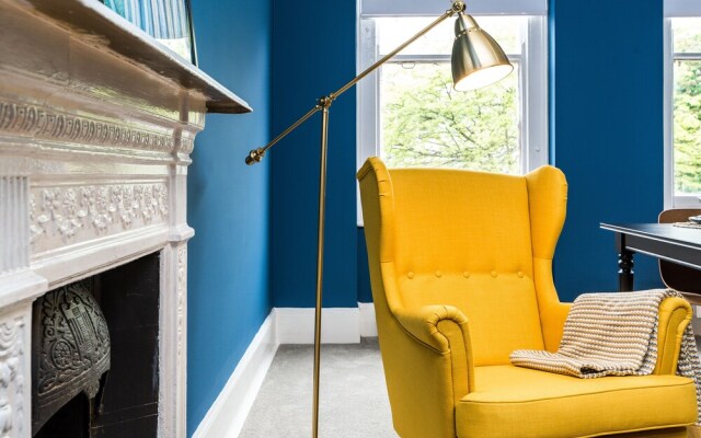 Sherlock's Residence by Allo Maisons