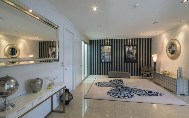 Papillon, a Relax it's Done luxury holiday home