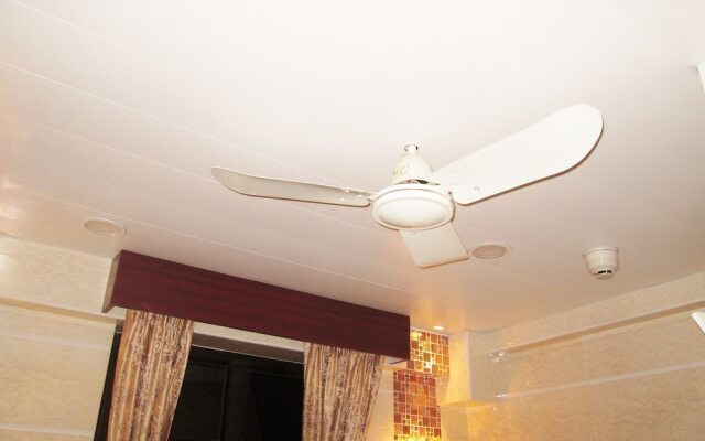 New Las Vegas Guest House 5F