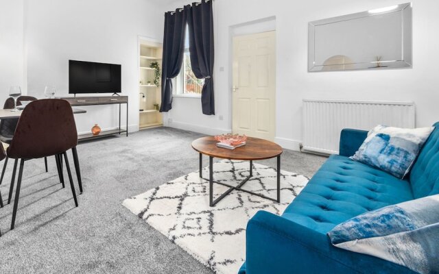 One Bedroom Apartment by Klass Living Serviced Accommodation Coatbridge - Garturk Apartment With Wifi  and Parking