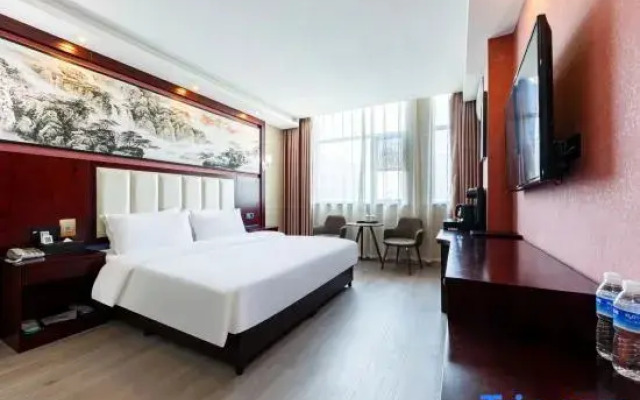 Tingmei Hotel (Nanyang Road Xinglongpu Subway Station)