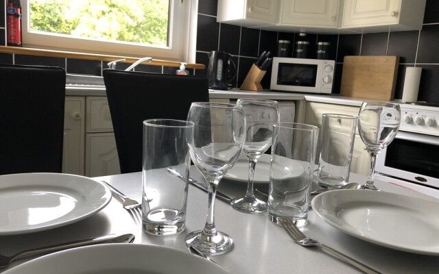 Dysart Apartment